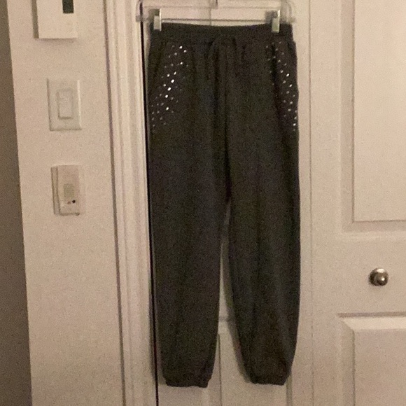 Grey jogging pants size 11-12 - Picture 1 of 3
